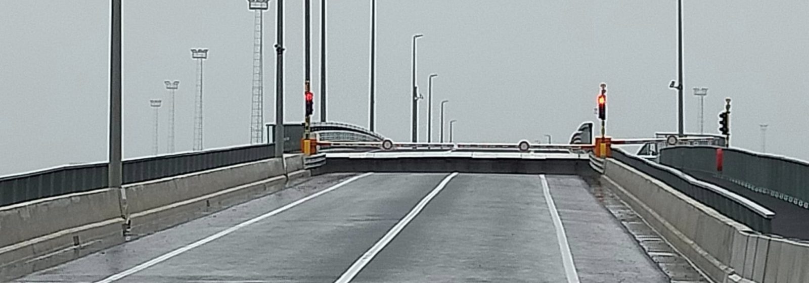 Verbindingsbrug Zeebrugge defect