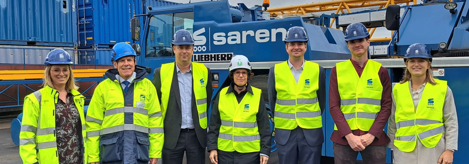 Minister van Energie Tinne Van der Straeten op bezoek bij kraanspecialist Sarens in Wolvertem