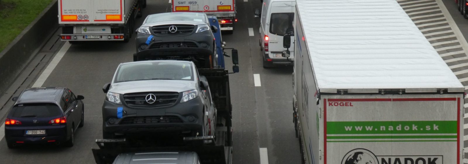 File vrachtwagens Ring Antwerpen