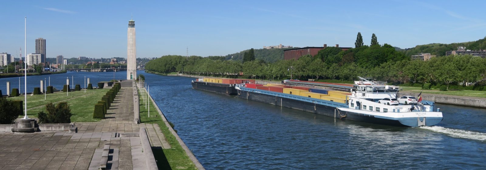 Binnenschip onderweg richting Luik