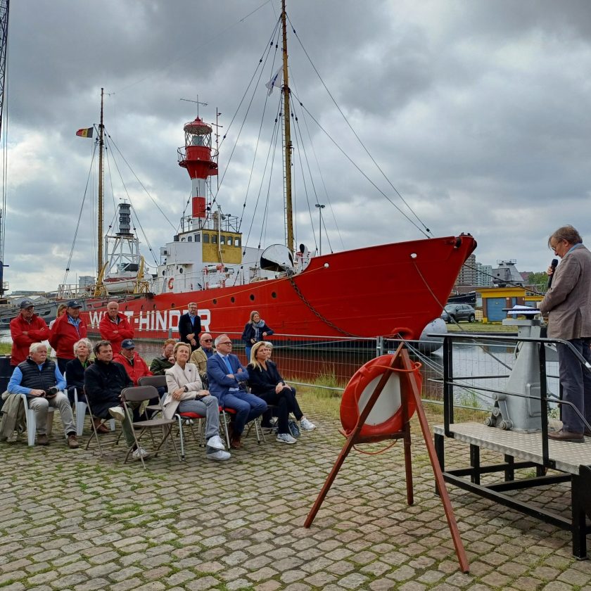 Plechtigheid op de Antwerpse Droogdokkensite