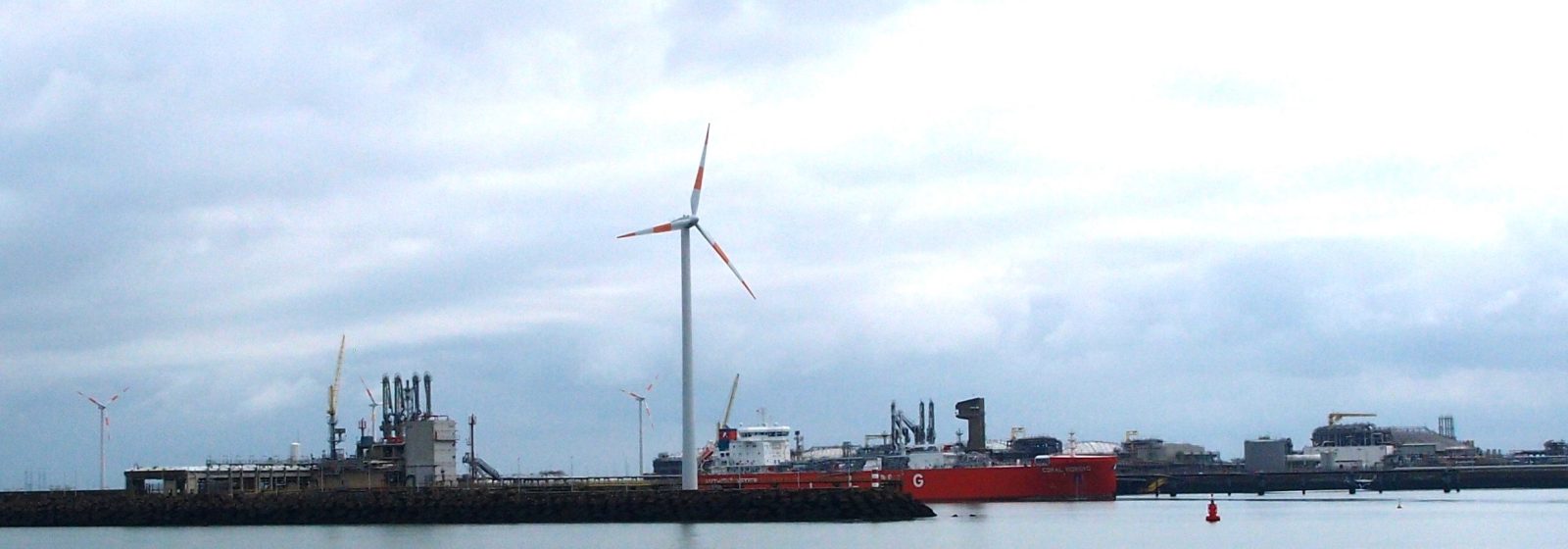 Tanker 'Coral Nordic' met Russisch aardgas bij Fluxys LNG in Zeebrugge