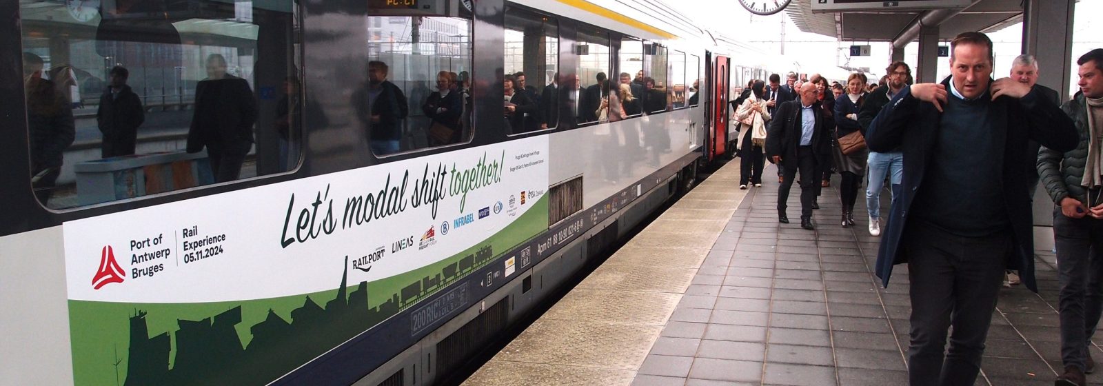 Treinbezoek aan Zeebrugge tijdens Intermodal Marketplace